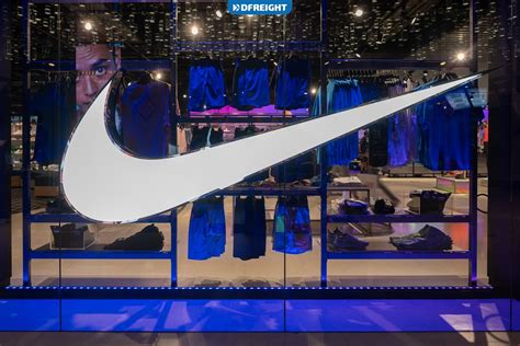 who are nike's suppliers